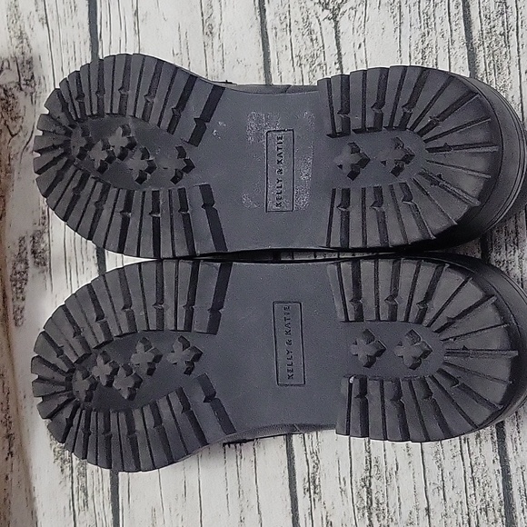 Kelly & Katie Loafers, Size 9.5 - Picture 7 of 10